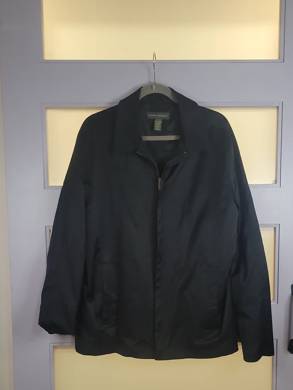 Banana Republic Men's Black Zip-Front Windbreaker Jacket